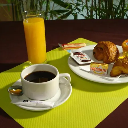 Hotel H\u00f4tel La Palmeraie